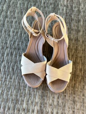 CROCS Women's Leigh II Crisscross Ankle-Strap Sandals in Light Tan